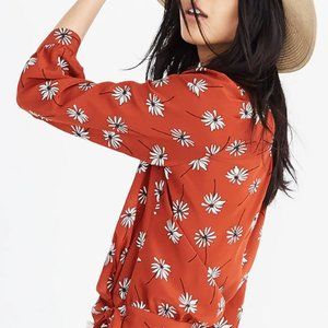Silk Wrap Top in Fresh Daisies